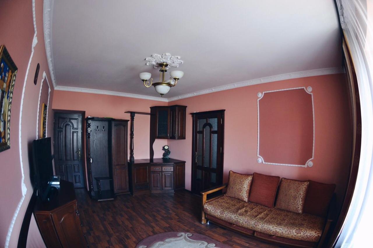 3-Room Apartments In Central City Lviv Luaran gambar