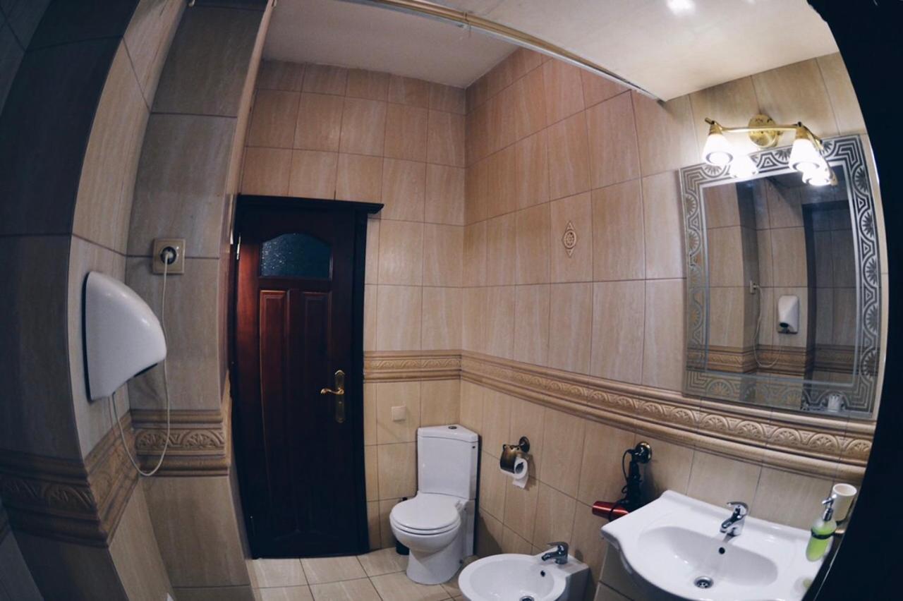3-Room Apartments In Central City Lviv Luaran gambar